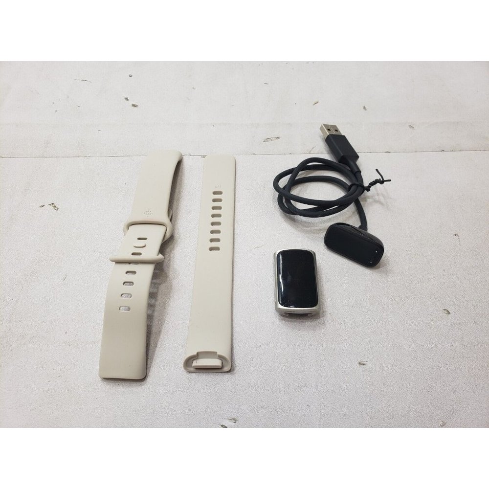 Fitbit Charge 5 Personal Activity Tracker For Parts Or Repair Will Not Turn On